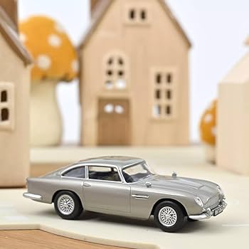 1963 アストン マーチン 18分の１　ダイキャストモデル 1963 アストン マーチン 18分の1 ダイキャストモデル - メルカリ