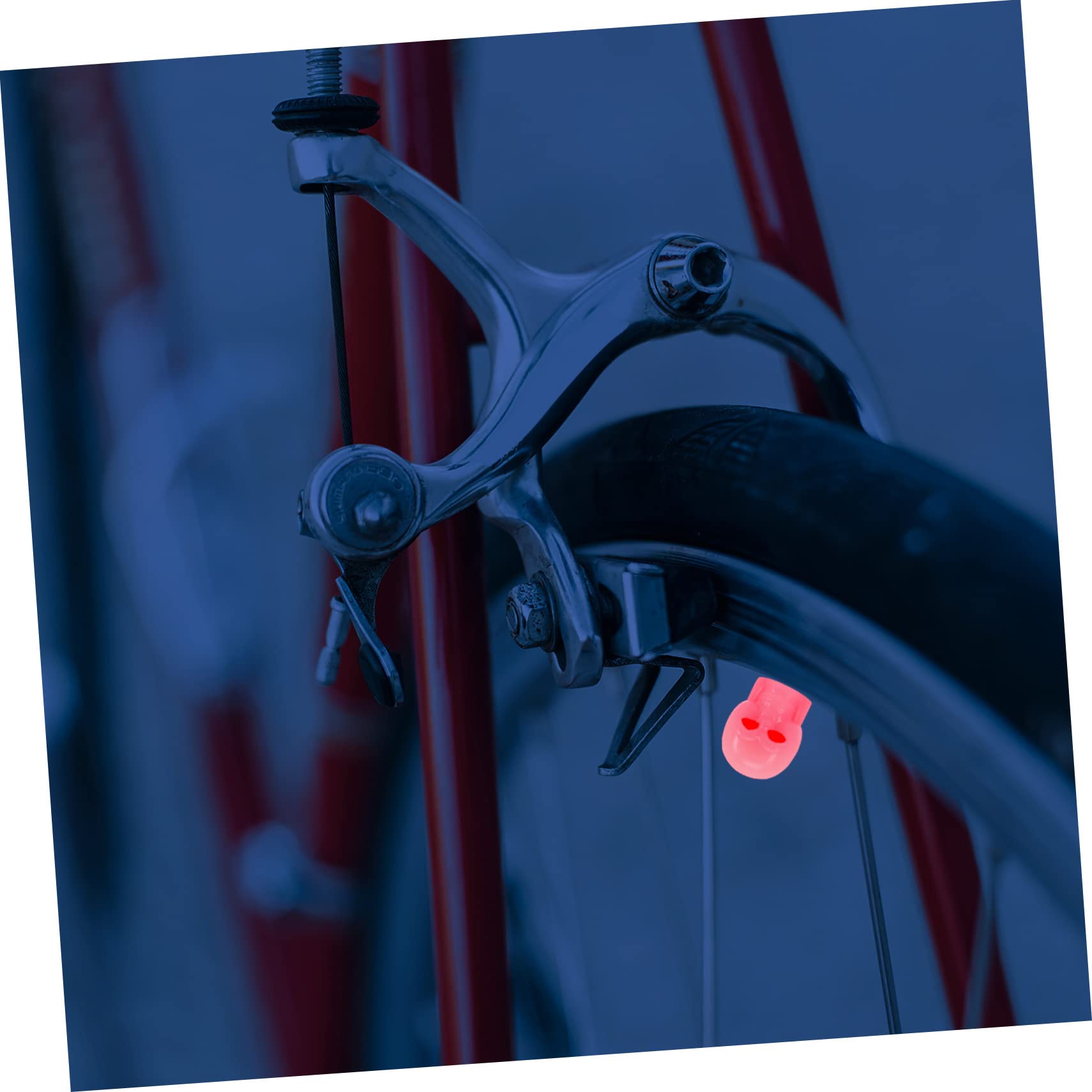 SOLUSTRE 200pezzi Tappi Valvole Pneumatici Fluorescenti Forma Di Teschio Per Auto e Biciclette Facili Da Installare Resistenti e Riutilizzabili Per Personalizzare Tuoi Pneumatici