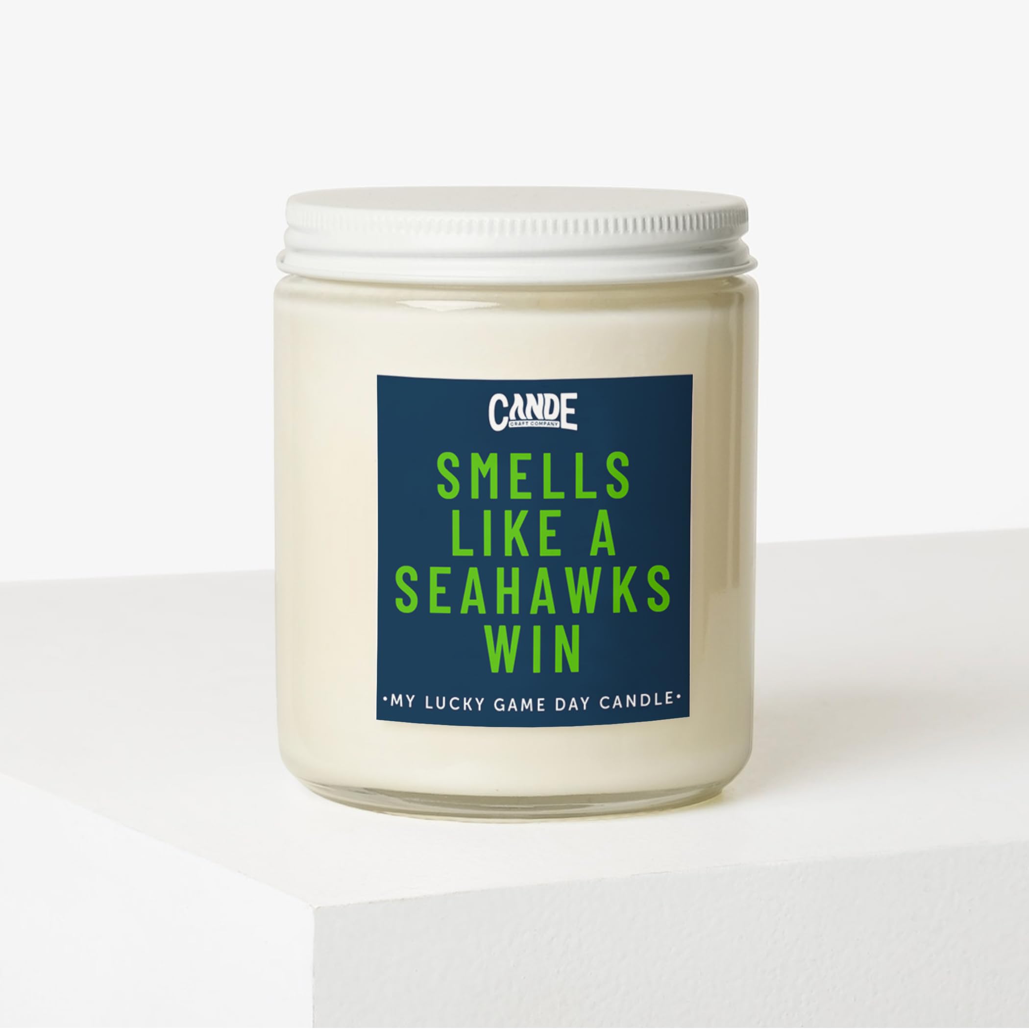 CE Craft - Vela con aroma a Seahawks Win - Vela temática de fútbol, regalo para papá, regalo para hijo, regalo de Washington, vela temática de Seattle, regalo para él (maderas de vainilla helada)