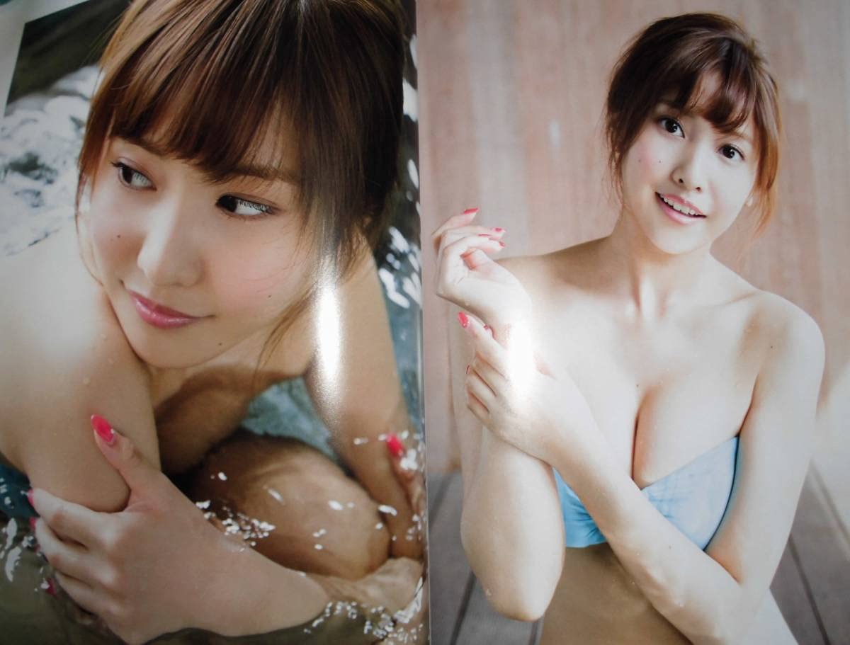 佐野ひなこ写真集 ひなこ、水着、3ねんぶん & 非売品ミニ写真集 2冊セット Amazon.co.jp: 佐野ひなこ 写真集 『ひなこ、水着、3ねんぶん