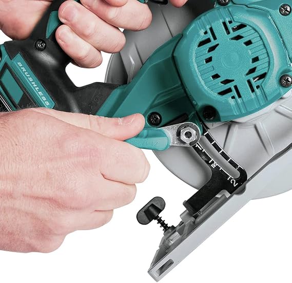 Makita XSH03Z 18V LXT Lithium-Ion Brushless Cordless 6-1/2 Circular Saw, Tool Only