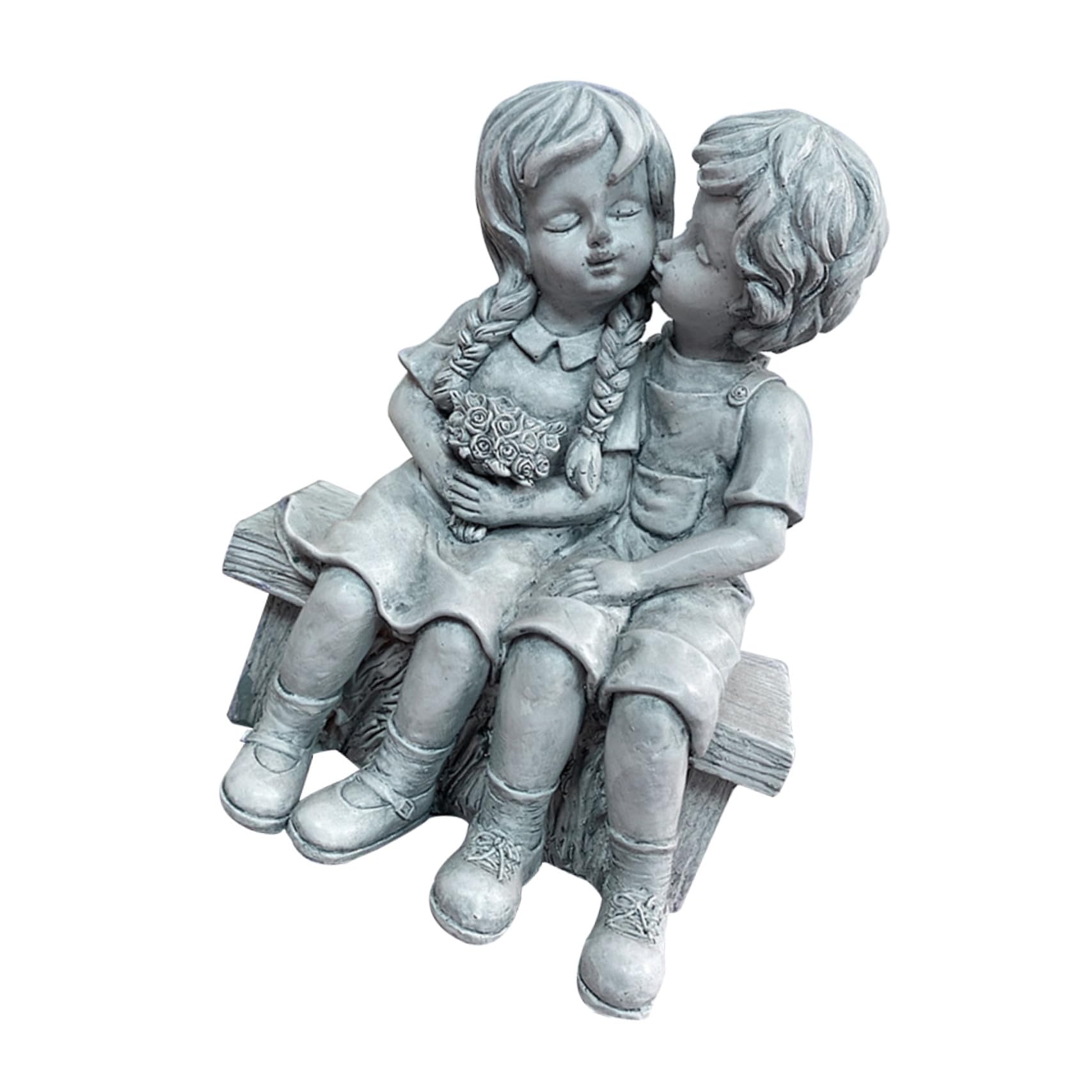 Statue de jardin garçon fille embrassent pour sublimer votre terrasse et pelouse