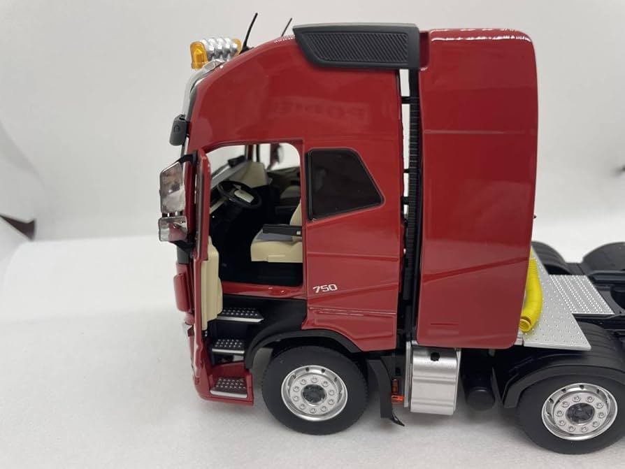 11R-002 Marge Models 1/32 ボルボ FH6 750 Marge Models Volvo FH16 750 8x4 Prime Mover Truck Black 1/32