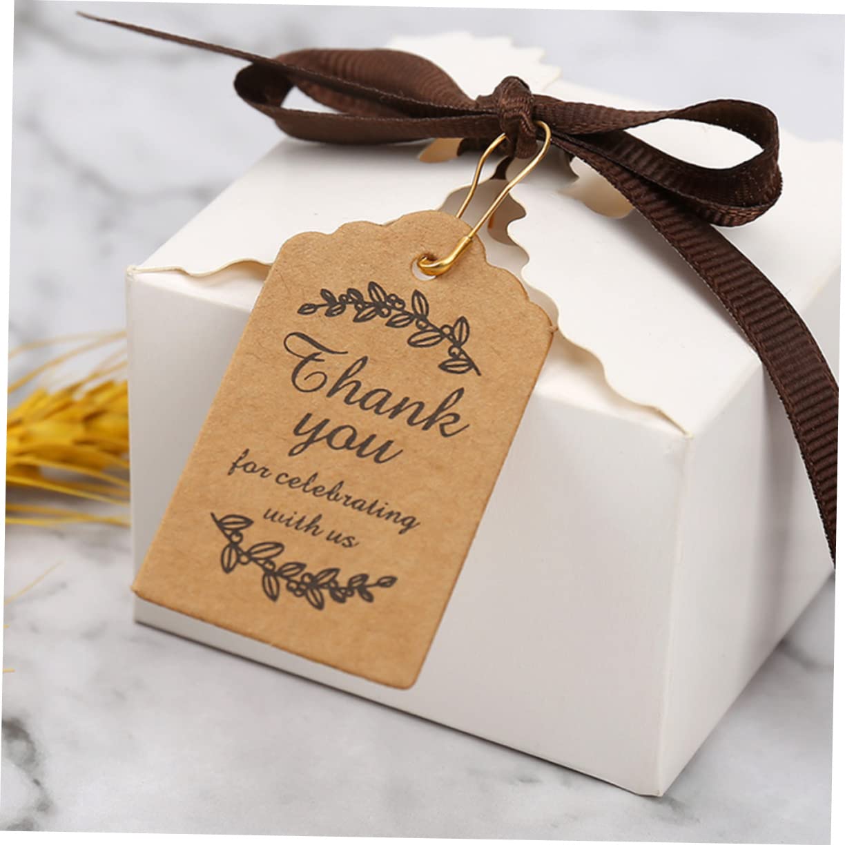 VALICLUD 4 Sätze Tags Aus Papier Mit Schnur Geschenkanhänger Für Partys Bastelprojekte Und Geschäftsbedarf Braune Weiße 200 Stück * 4