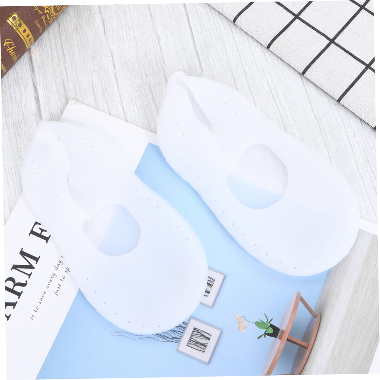 BESPORTBLE Men Women Boat Socks Waterproof Breathable Holes Elastic Beach Room Socks Size s