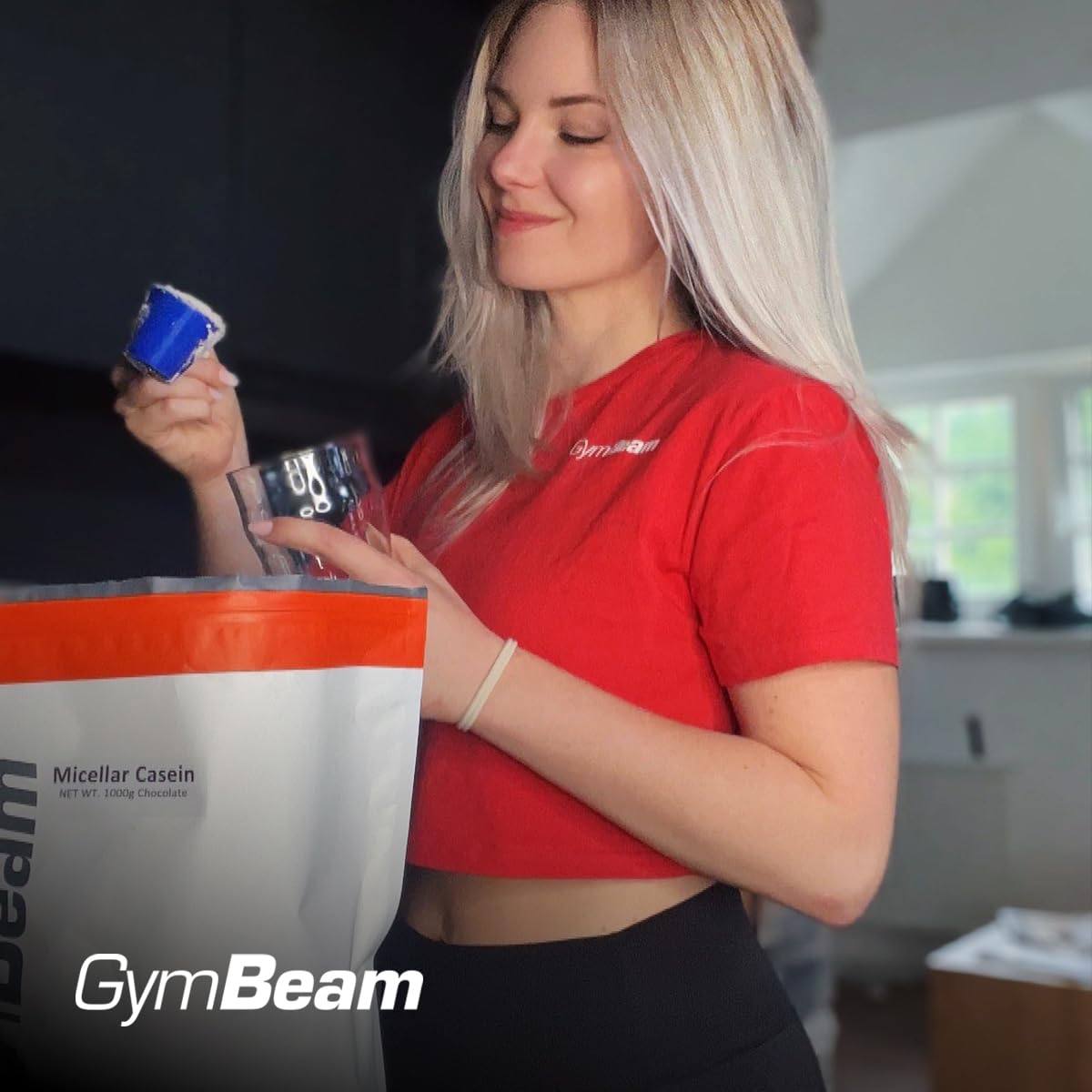 GymBeam Mizellares Kasein Proteinpulver – langsame Absorption, fettarm, unterstützt Regeneration und Knochengesundheit, ideal für Gewichtsabnahme und Muskelaufbau, (1000 g, Schokolade)