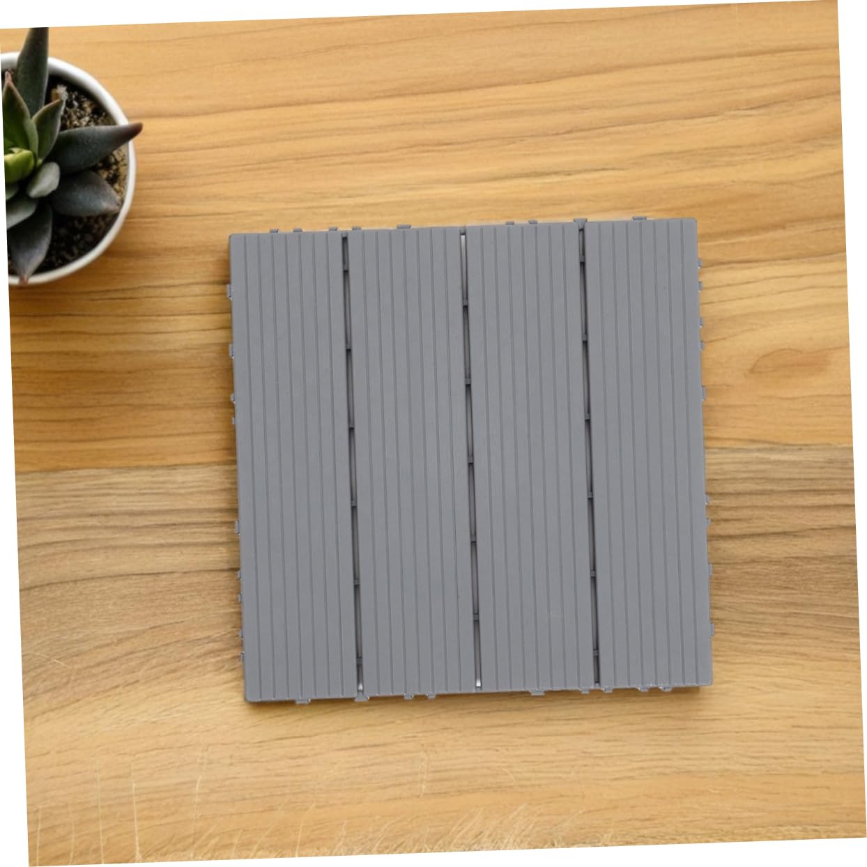 Angoily 4pcs Interlocking Balcony Deck Tiles Plastic Patio Decking Tiles Imitation Wood Texture Outdoor Indoor Floor
