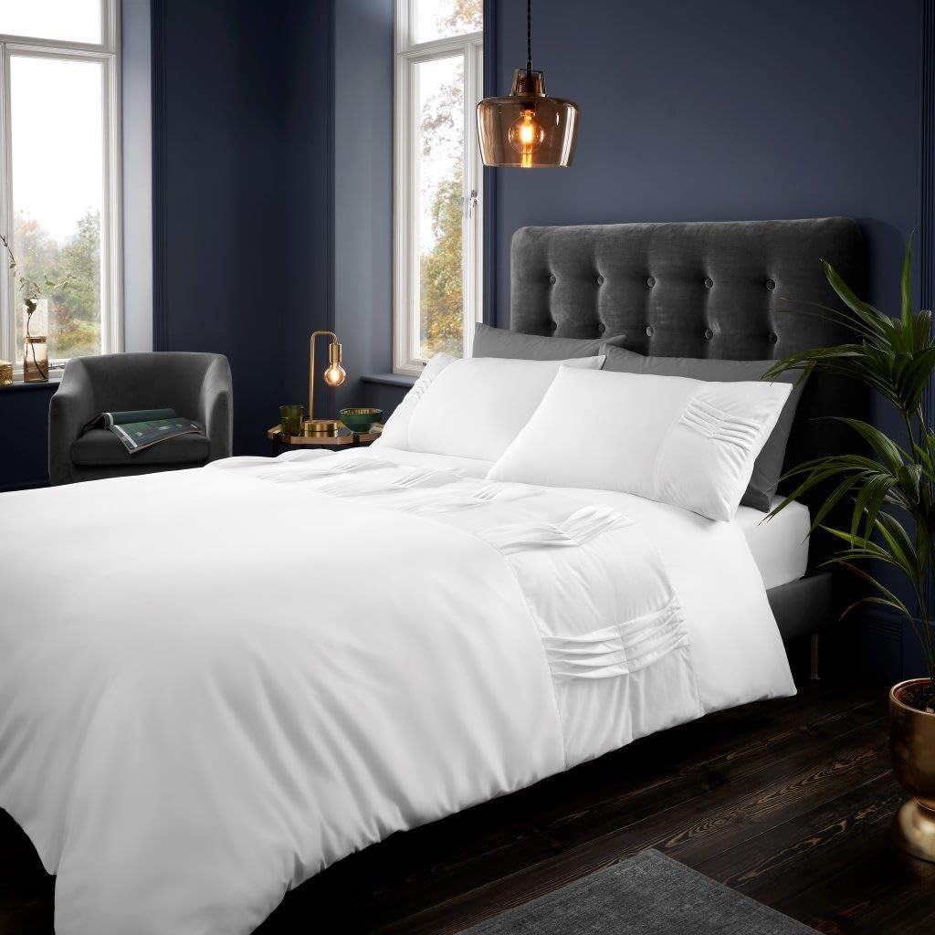 Lions White Bedding Duvet Cover Set, King Size