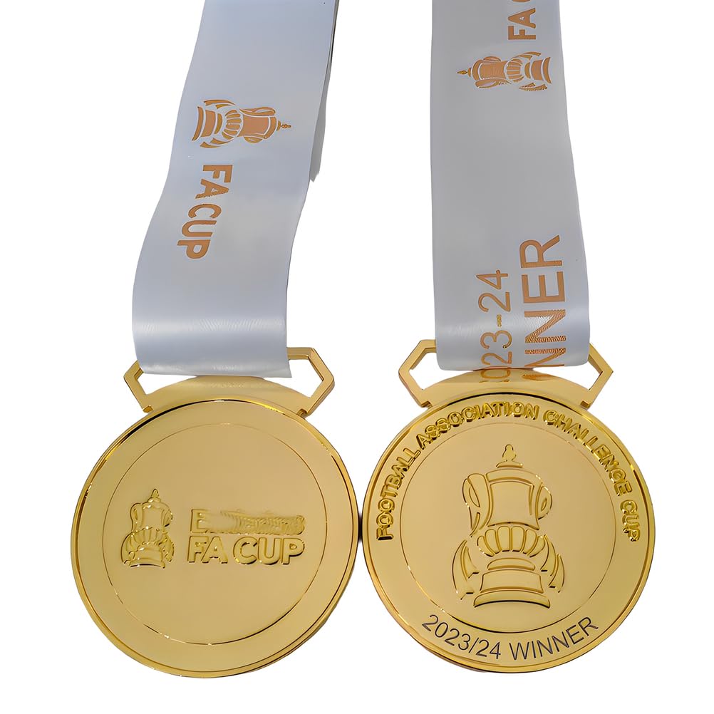 Medal Replika Zwycięzcy FA Cup 2023/24 – Odznaka Mistrzostw Piłkarskich z Wstążką, Pamiątka Turnieju FA, Prezent Dla Kibica MUFC, Kolekcjonerskie Souvenir