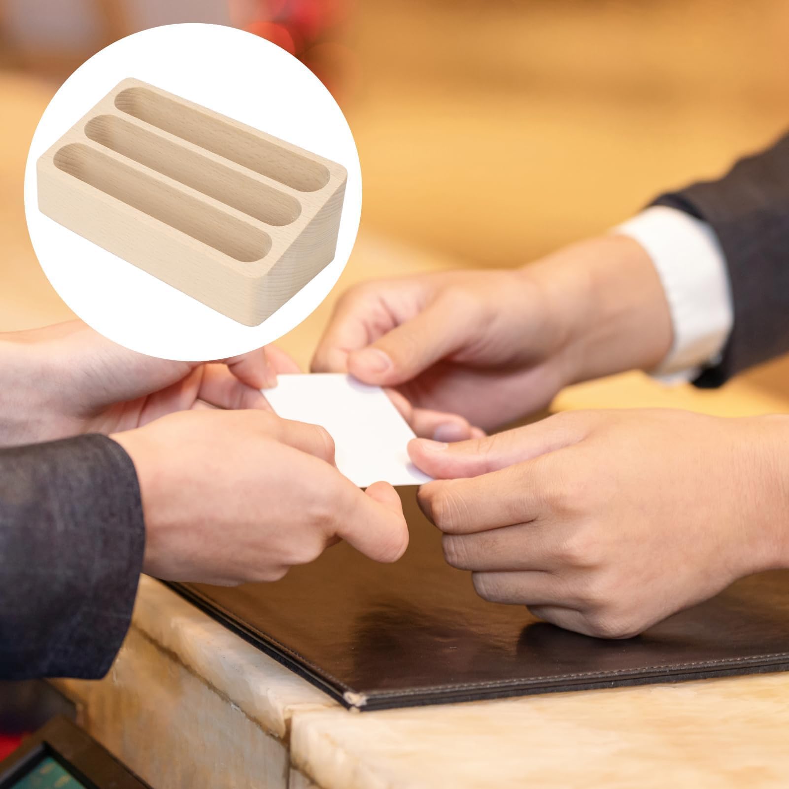 Agatige Porta Biglietti Da Visita, Alto E Robusto, Porta Biglietti Da Visita Da Tavoloispenser Biglietti Da Visita, Portariviste Da Terra per Biglietti Da Visita per Ufficio (1PCS Faggio 3 Scomparti)
