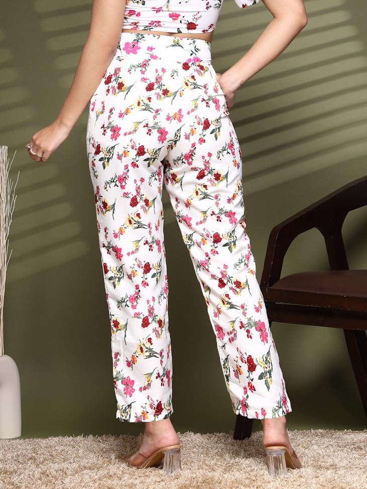 Image of OOMPH! Crepe Cropped Pants for Women
