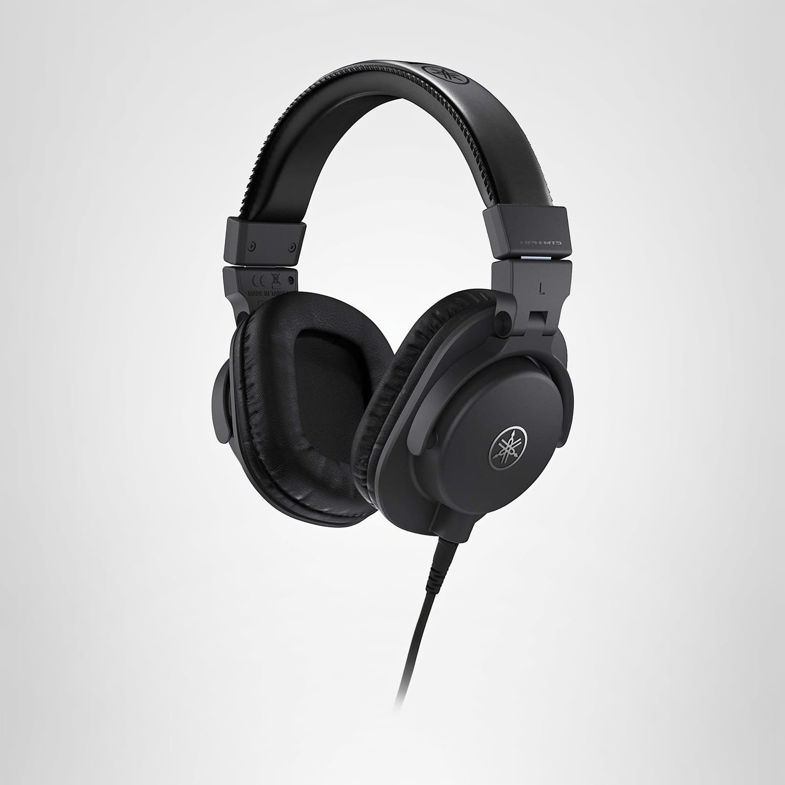 Amazon.com: Yamaha HPH-MT5 Monitor Headphones, Black : Electronics