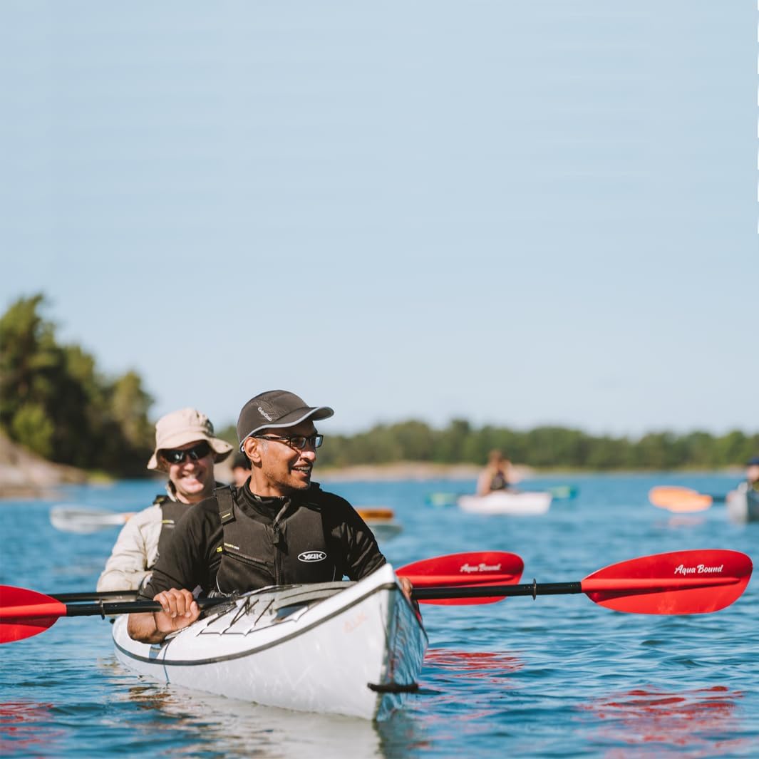 AQUA BOUND Sting Ray Hybrid Kayak Paddle - Carbon Shaft/Composite Blade, 2 Piece (Versa-Lok), Sunset Red