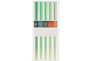 Reusable Green Chopsticks, a Vibrant Addition to Your Dining Experience