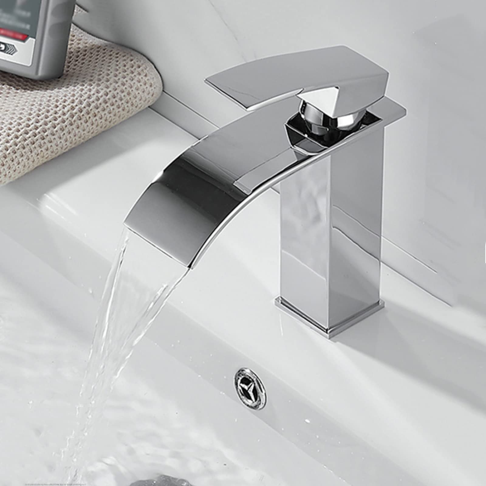 Mitigeur de salle de bain cascade à une poignée finition chrome brillant