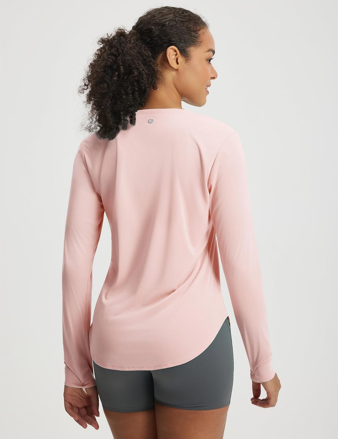 baleaf Women's Long Sleeve Sun Shirts UPF50+ UV Protection V Neck Rash Guard Lightweight Quick Dry Workout Hiking Tops - Image 4