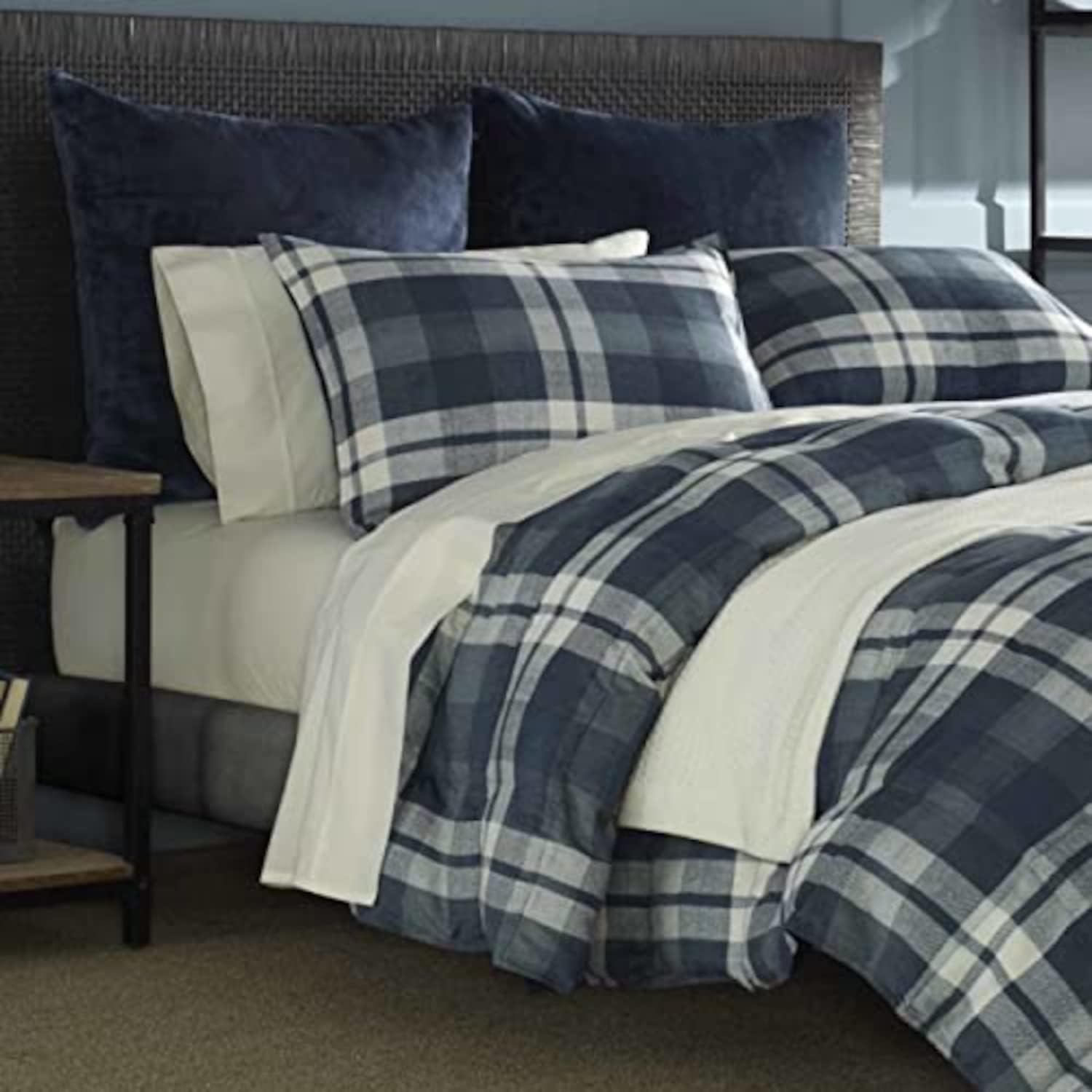 Nautica - Euro Sham, Ultra Soft Plush Micro Flannel Fleece Bedding, Hidden Zipper Closure & Knife-Edge Finish (Navy, 26" x 26")