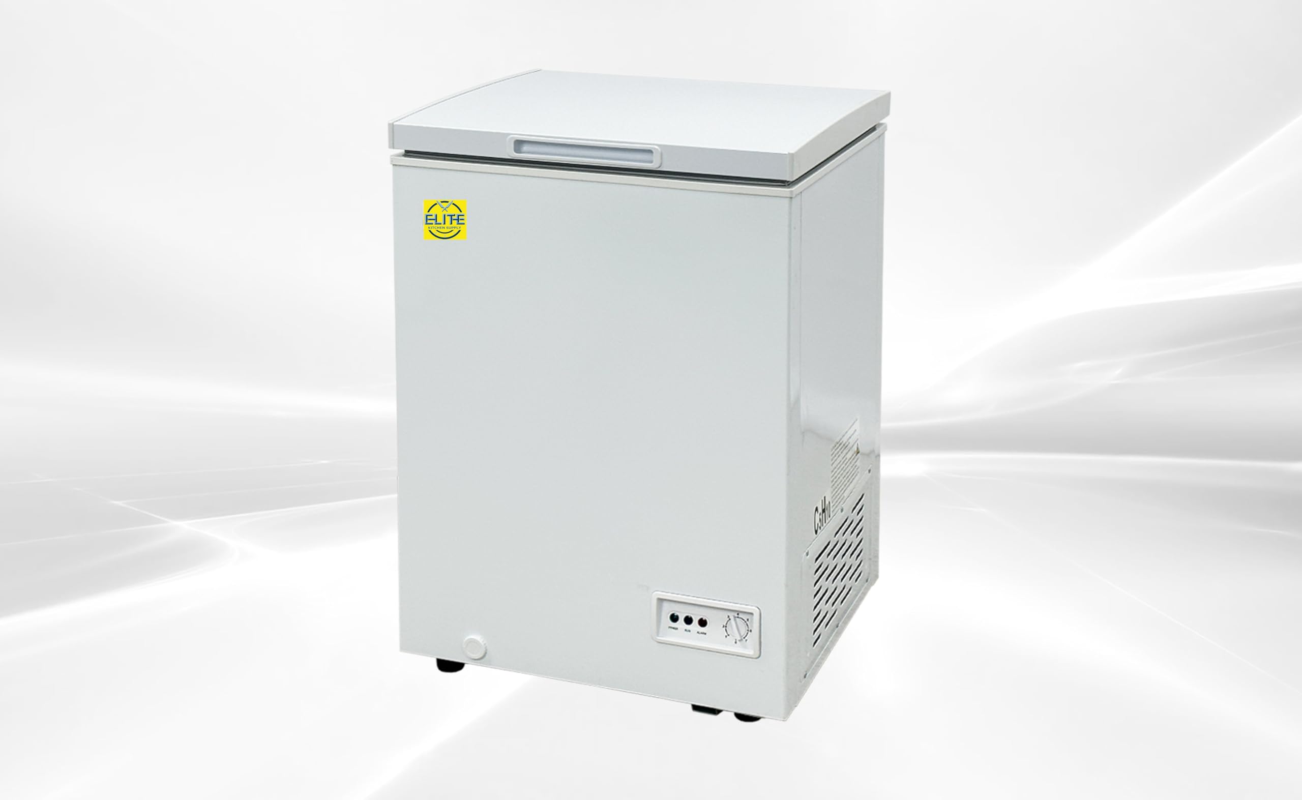DISCONTINUED Commercial Chest Freezer, Single Solid Lockable Top Lid, All-Purpose Deep Freezer w/Storage Baskets, Lockable Lid 22.6" W 3.5 cu. ft. Ice Cream, CSA White | Fridge.com