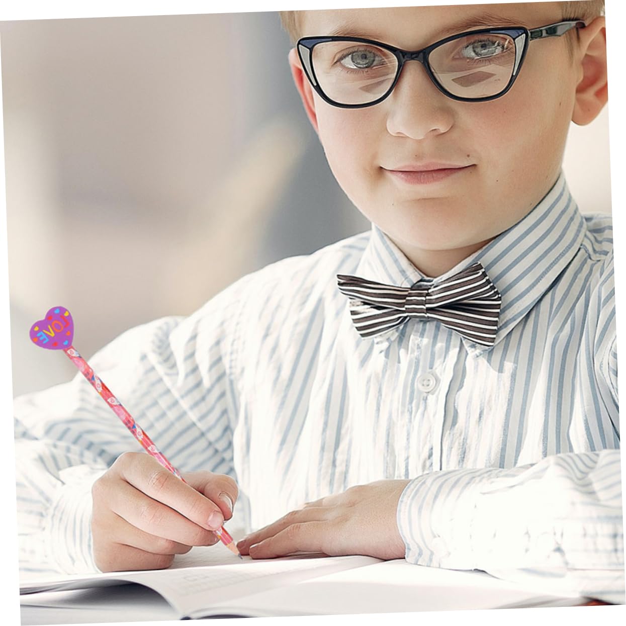 NUOBESTY 4 Sätze Valentinstag Bleistift Bleistifte Mit Valentinsmotiv Stapel Ende Schreibutensilien Stempelstifte Für Cautsch Bleistifte Zeichnen Schulschreibstifte Holz 18 Stück * 4