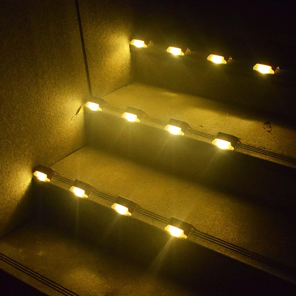 16 Pezzi Luci Solari per Esterni, Luci a LED Impermeabili, Luci Solari Da Giardino per Scale Esterne, Gradini, Recinzioni, Cortili, Patio, Grondaia, Sentiero, Decorazione (Nero, Bianco Caldo)