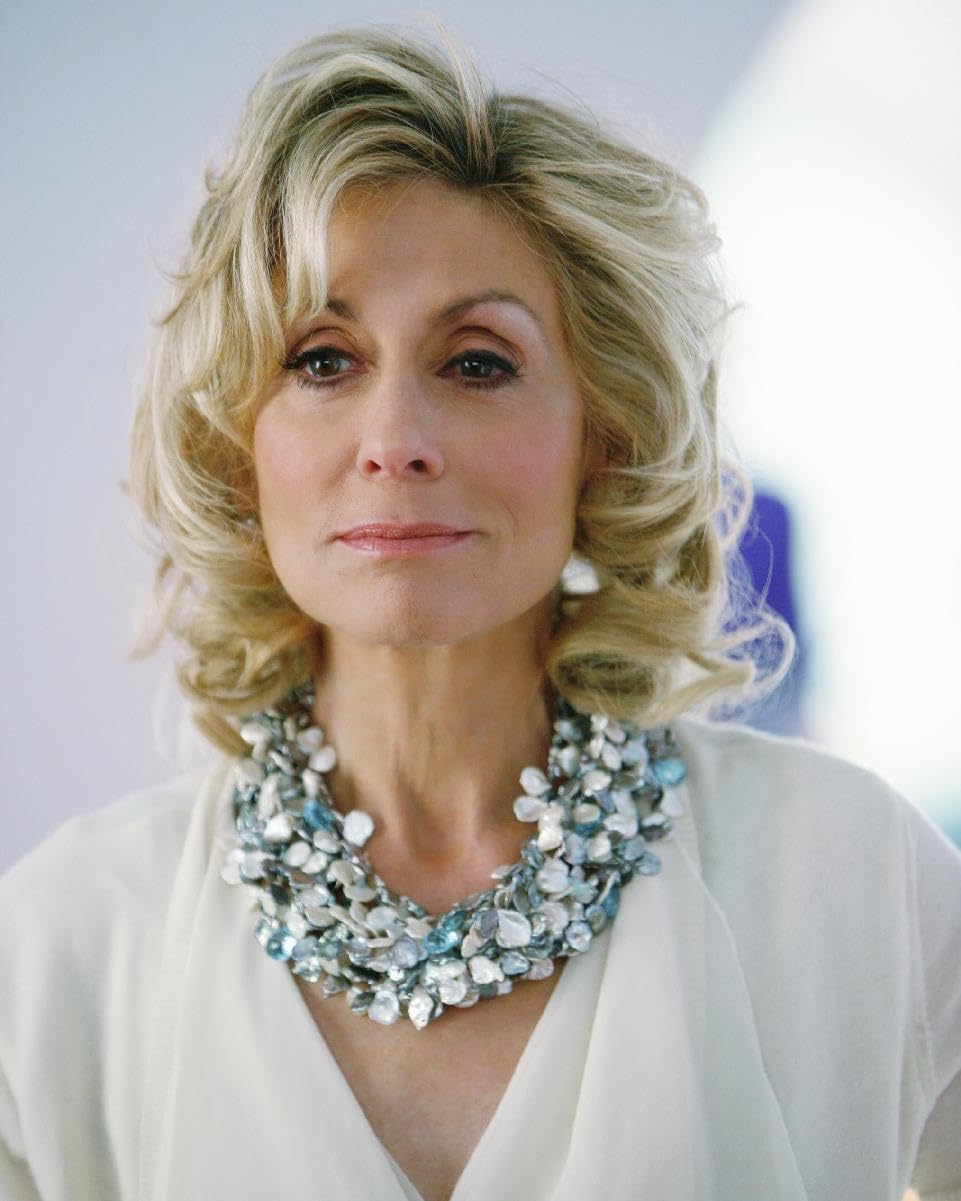 worldphotographs Ugly Betty (TV) Judith Light 10x8 Photo