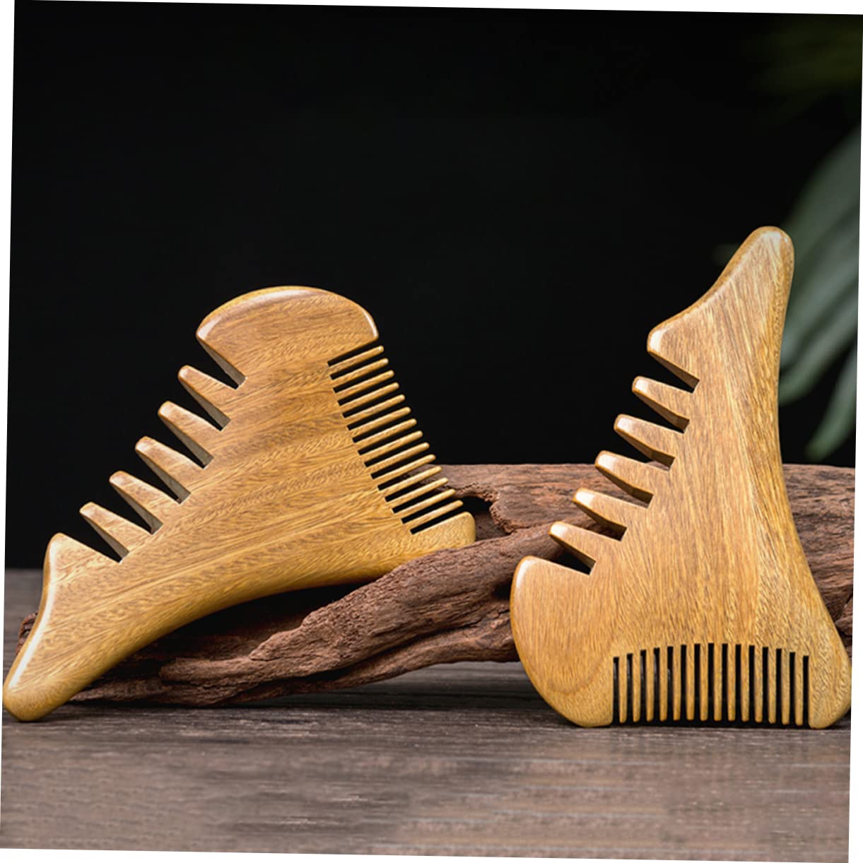 Peine de madera de sándalo Peine de madera Bigote Cabello Madera Estático Desenredante natural Masajeador de cuero cabelludo de madera Barba Cabeza estrecha Sin peines domésticos portátiles Peine con