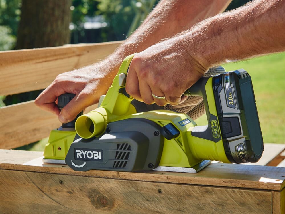 Rabot RYOBI 18V 82mm One+ sans batterie ni chargeur R18PL-0