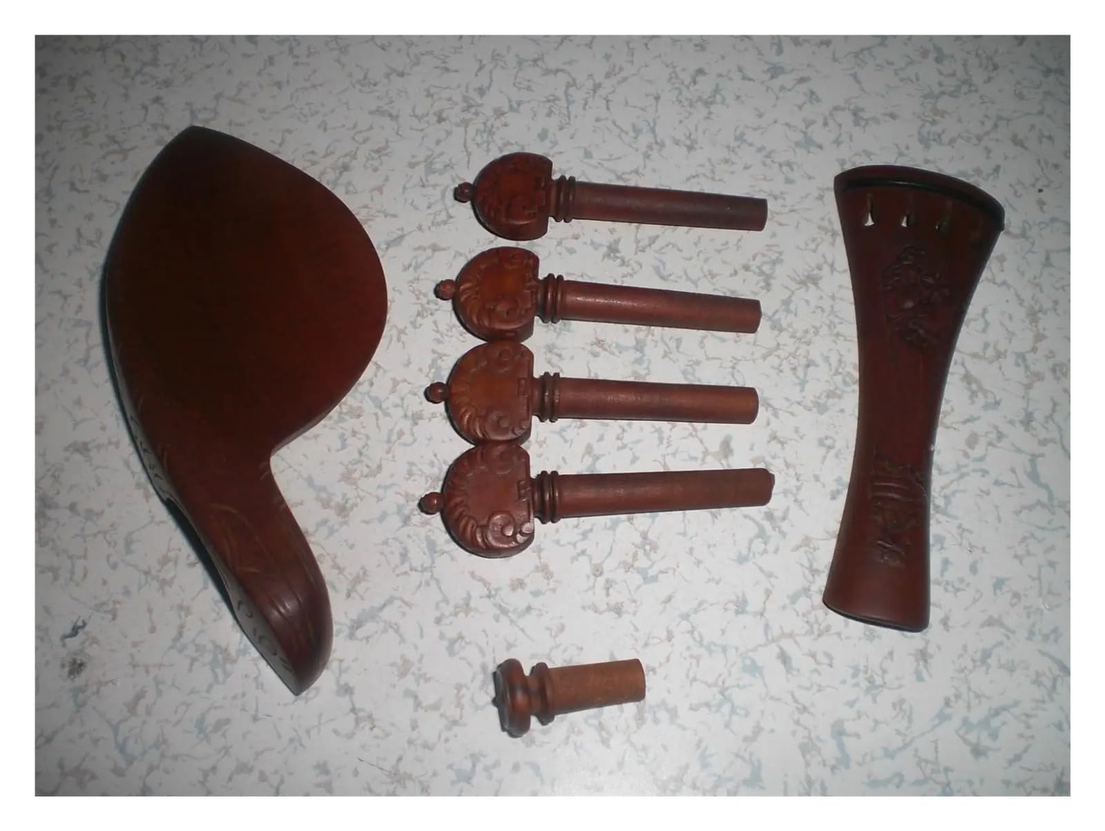 Mentonnière pour violon 1 ensemble de raccords for violon Jujube, 4/4 chevilles sculptées et repose-menton for, repose-épaule, coussinet protection for mentonnière for