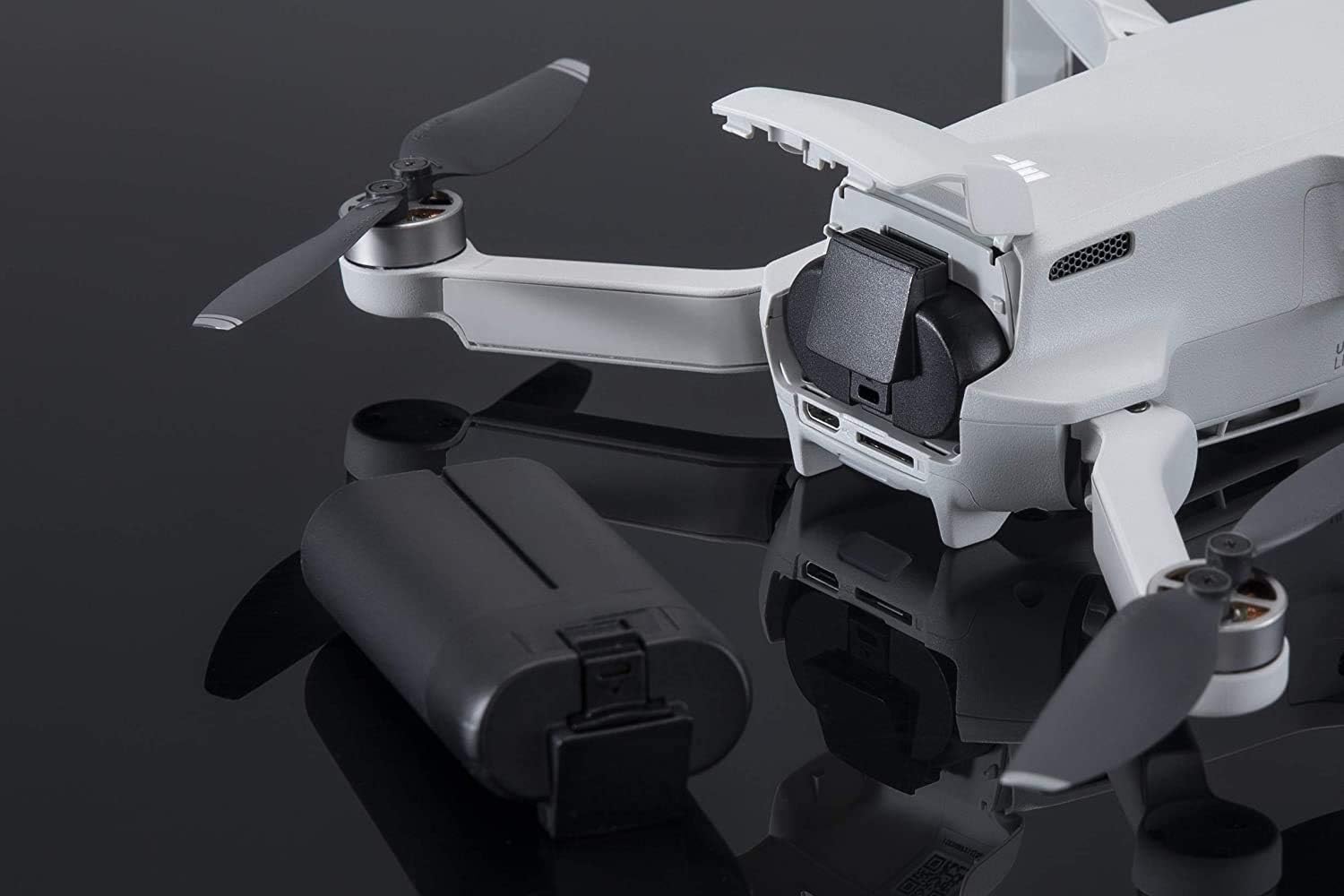 DJI Mavic Mini Intelligent Batteries Bundle with One Pair Dronemanhub Propellers, 2 Packs