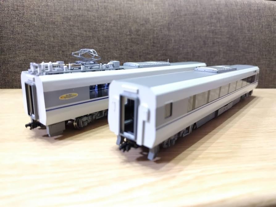 鉄道模型 KTM Amazon | HO KTM(カツミ) 681系 サンダーバード (旧塗装) バラシ