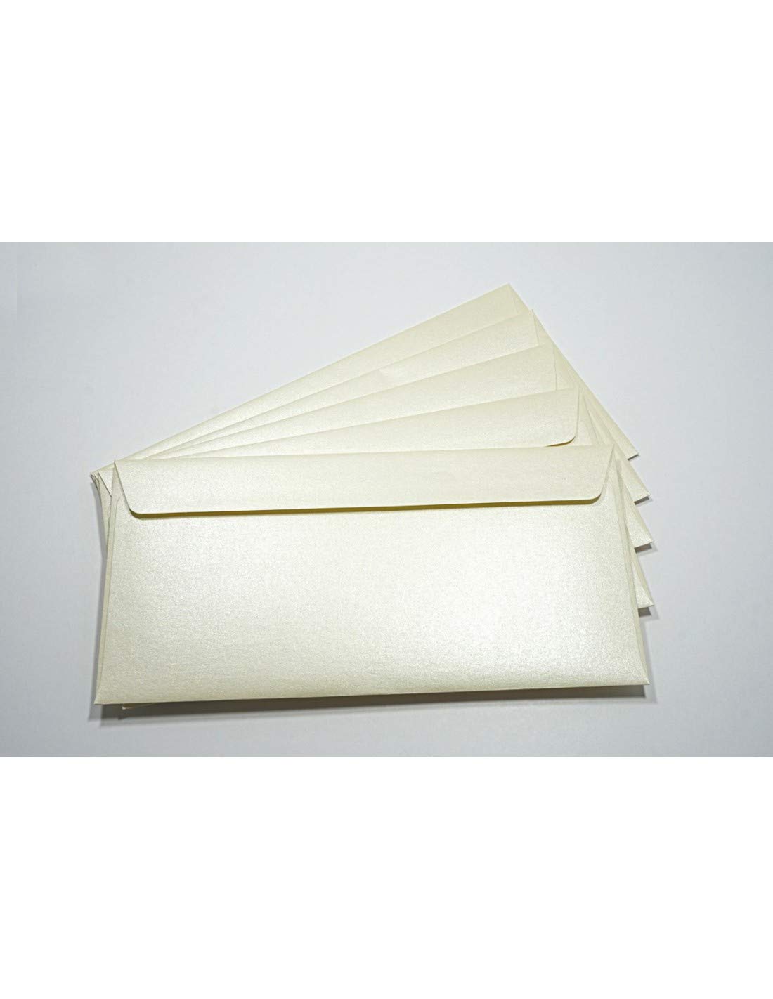 Netuno 500 buste per lettere crema formato DL 11 x 22 cm 120g Majestic Candelight Cream buste perlate per matrimonio biglietti inviti nozze feste compleanno fidanzamento eleganti