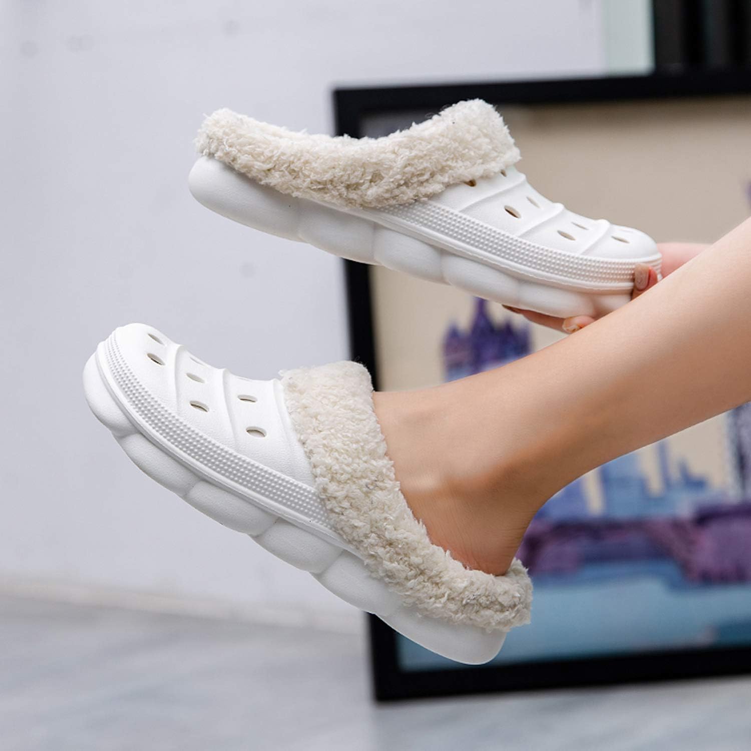 YUKTOPA Unisex Garden Clogs House Slippers Fur Lined Winter Breathable Walking Garden Shoes Warm Non-Slip Mule Footwear - Image 4