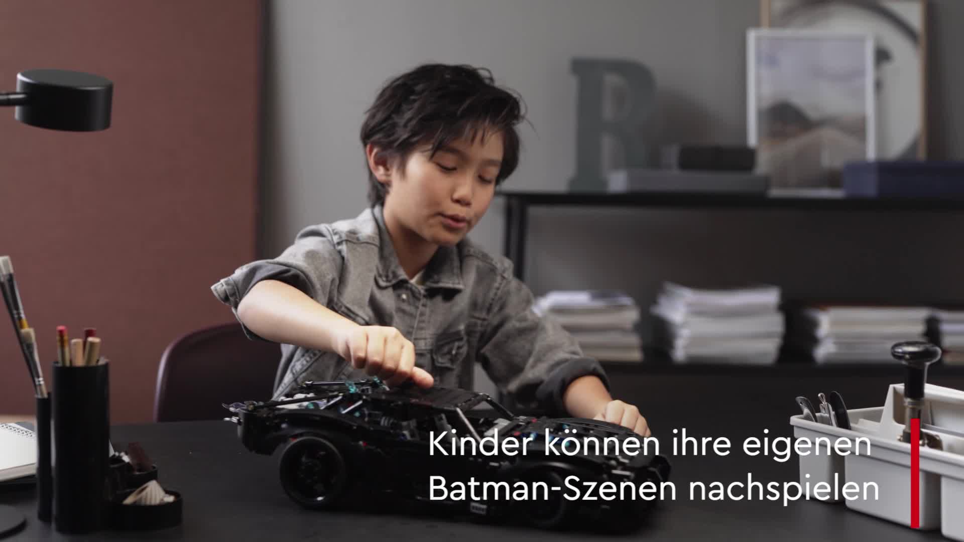 LEGO 42127 Technic BATMANS BATMOBIL Spielzeugauto, Modellauto-Bausatz aus dem Batman-Film von 2022 mit Leuchtsteinen für… – Bild 8
