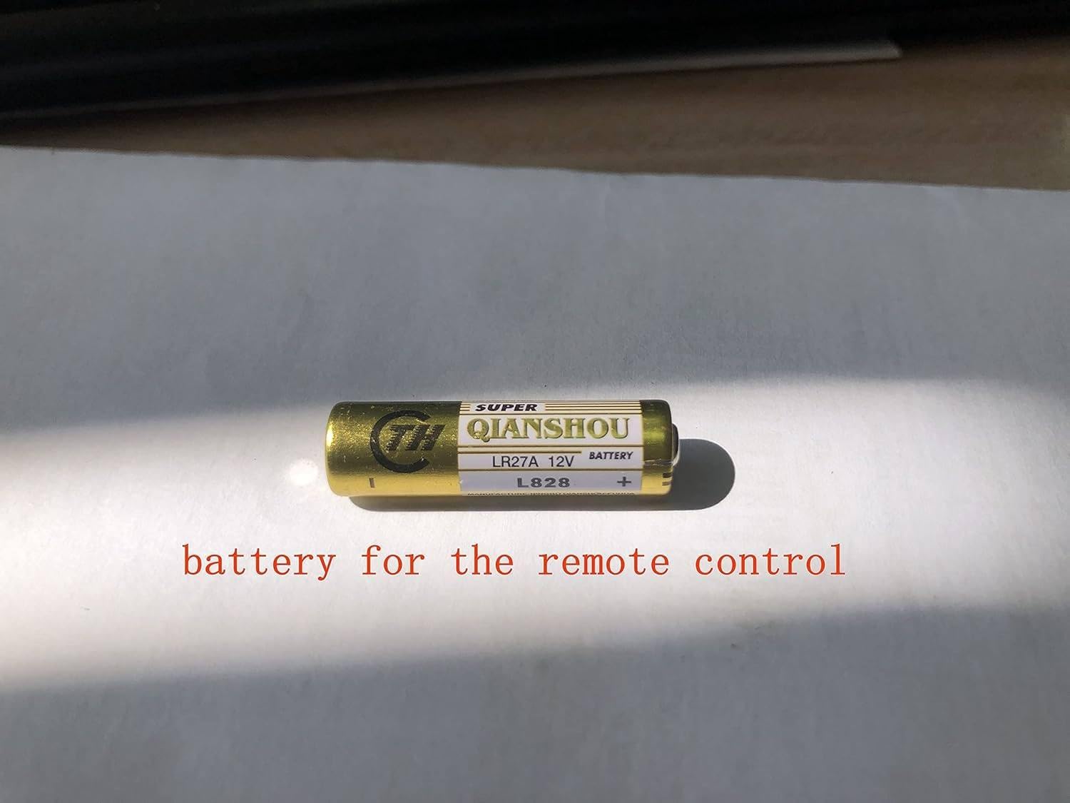 12 V Boat Anchor Wench,Electric Anchor Winch,Saltwater Boat Anchor Windlass Kit,W/Wireless Remote Control&100 Feet Pre Wound Anchor Rope