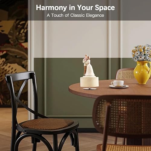 Miniatura 9 de Regalos para amantes de la caja de música, estatua esculpida para abrazar a pareja, figura coleccionable pintada a mano, regalo musical de Navidad,