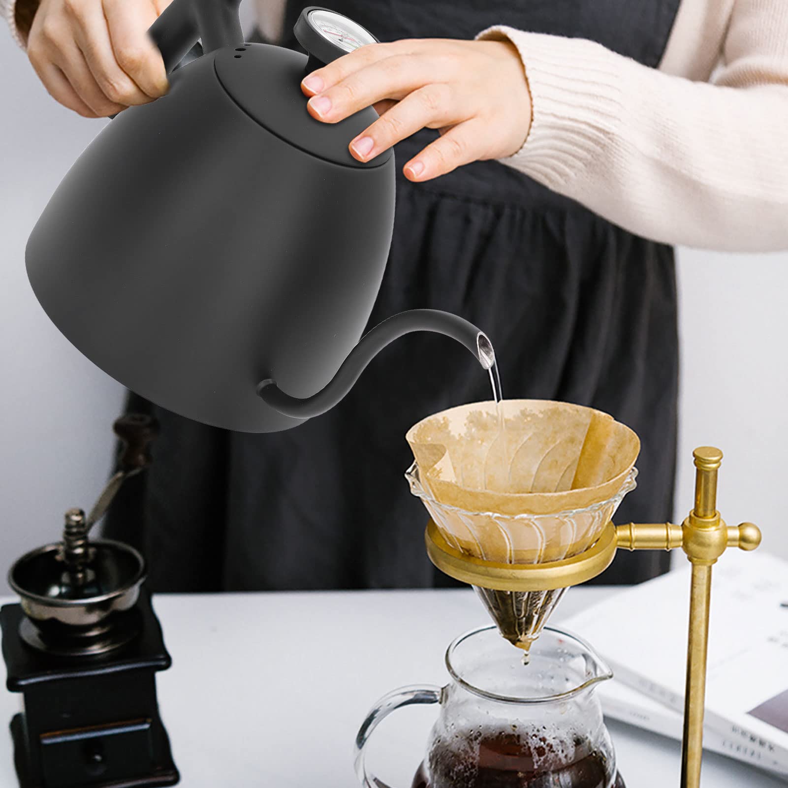 BuyWeek Kaffeekessel mit Thermometer, Schwanenhals-Wasserkocher aus Edelstahl 800 ml Teekessel mit großem Fassungsvermögen für Haushalt, Café, Schwarz