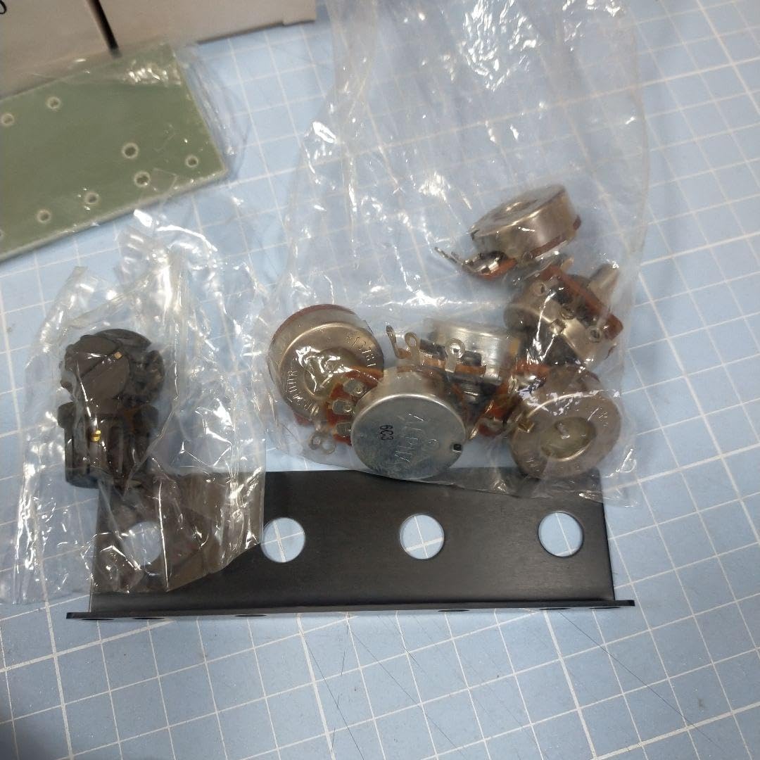 オーディオ専科キットAPー757の未使用真空管とCR部品セット