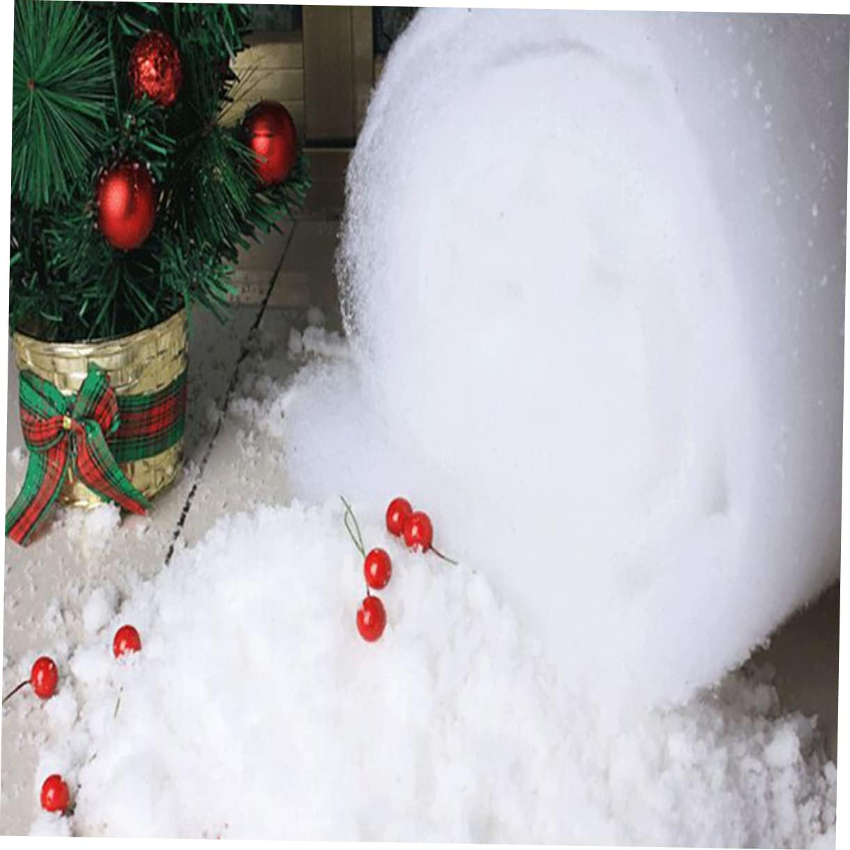 Christmas Artificial Snow Blanket Decorative Fake Snow for Holiday Displays Lightweight Blanket for Christmas Village Festive Atmosphere Versatile Indoor Decor