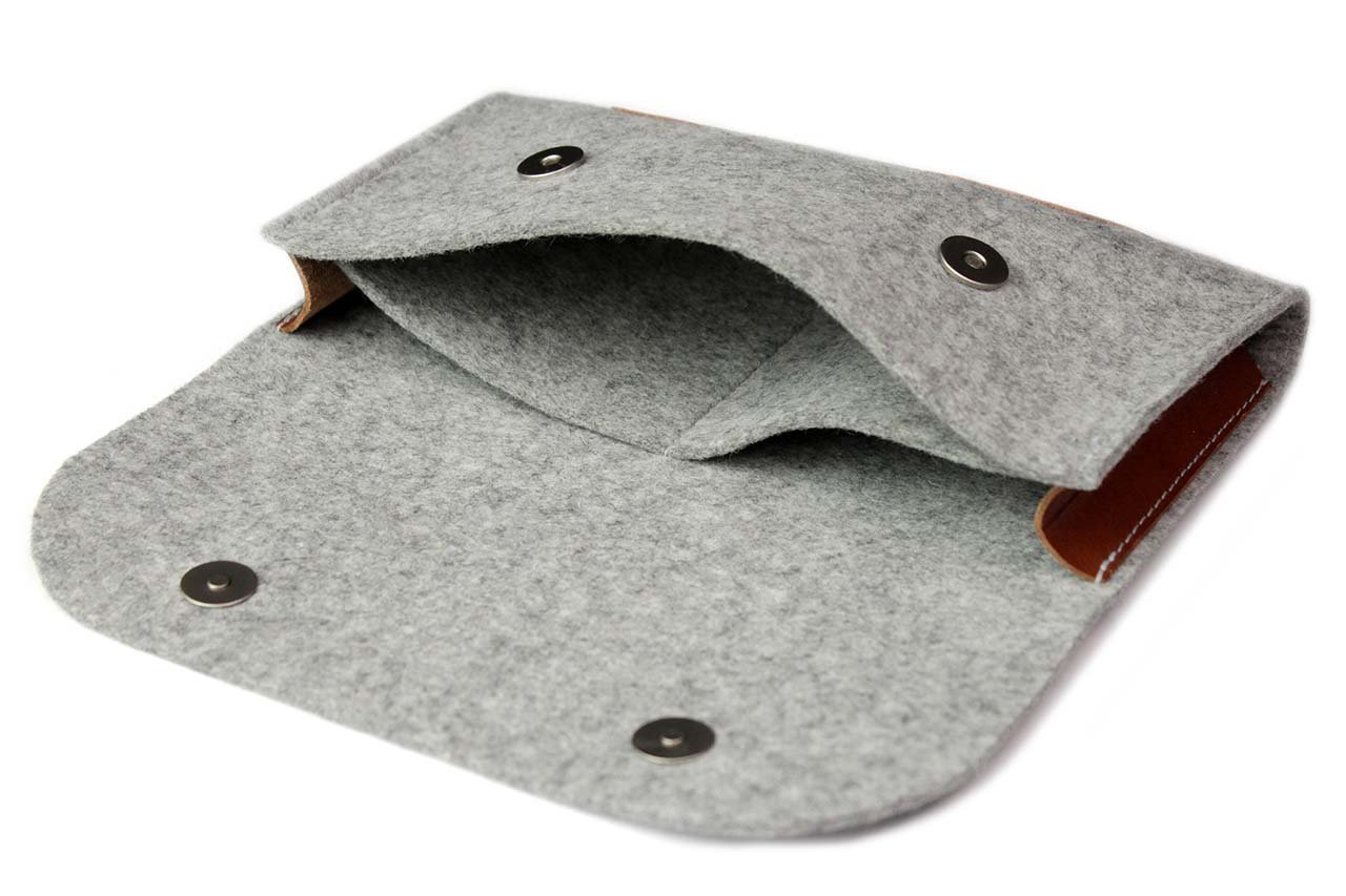 Pack & Smooch Corriedale XS Bolsa Cables Gris/Marrón Claro | 100% Fieltro de lana merino | Cuero curtido vegetal | Para accesorios MacBook/iPad