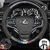 Funda para volante compatible con Lexus, funda de volante de cuero Napaa premium y textura de fibra de carbono, con 2 posavasos universales y cable de carga rápida USB (negro)