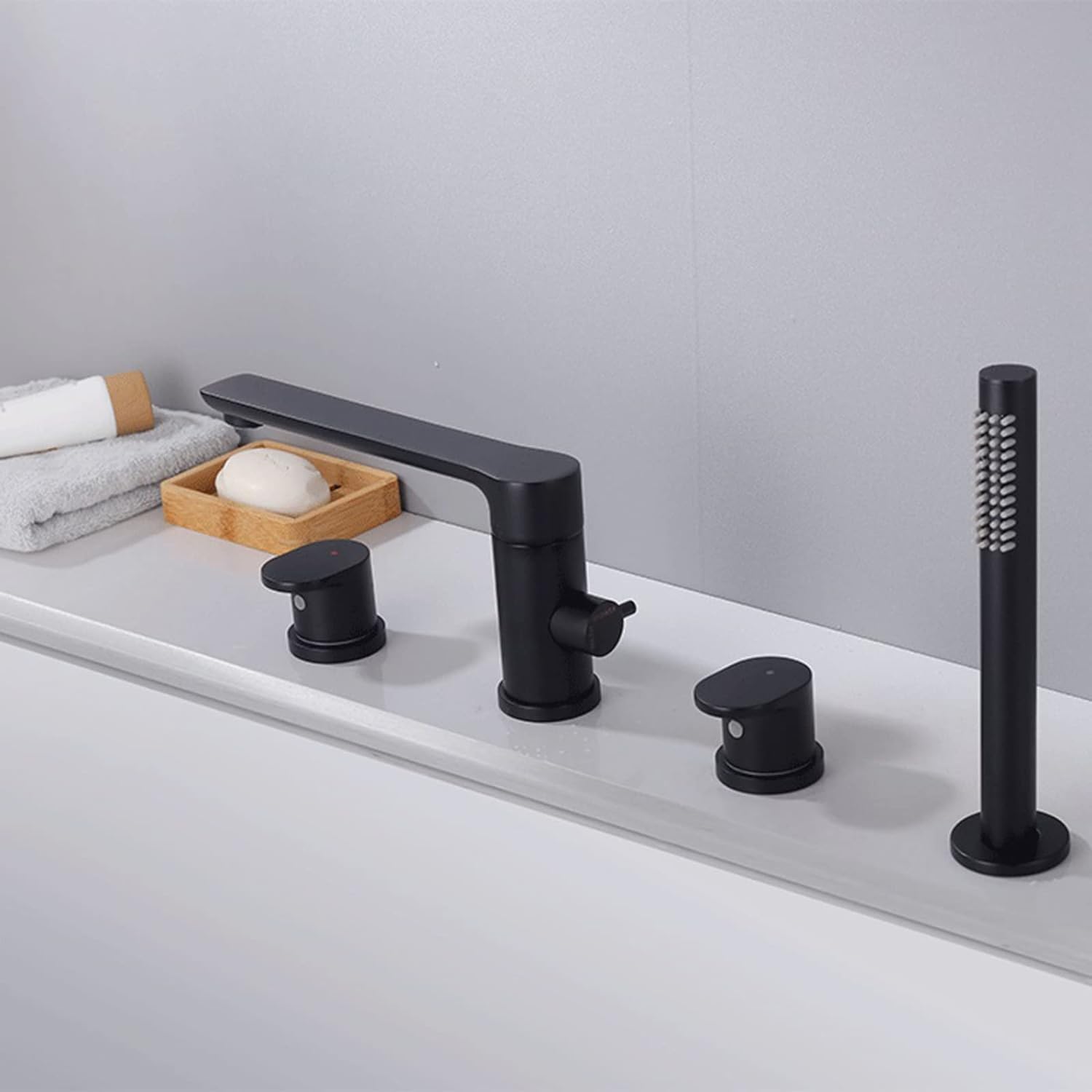Robinets de douche noirs pour baignoire avec mitigeur et douchette design moderne