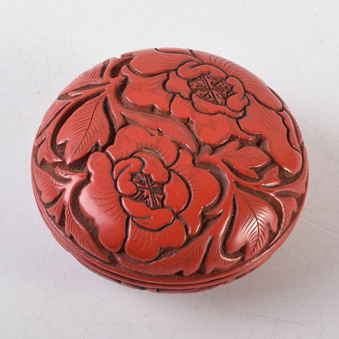 茶道具 堆朱 倶利雕 牡丹庵草 香合 在銘 共箱 V R8614茶道具 堆朱 倶利