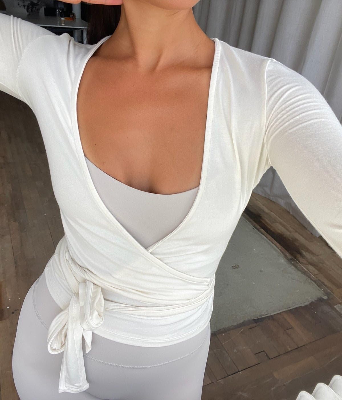 Women Y2k Long Sleeve Wrap Crop Top Ballet Pilates Workout Yoga Tie Front Shirts V Neck Slim Fit Wrap Corset Tops - Image 2