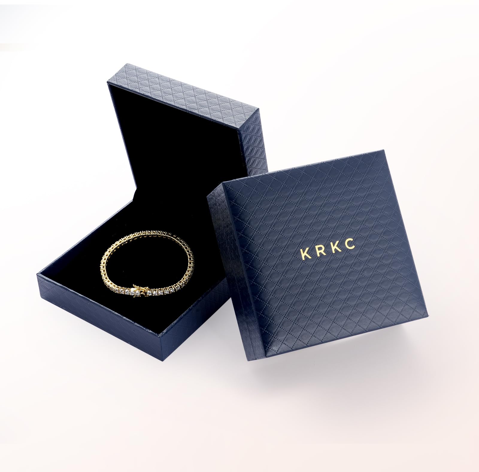 KRKC Tennisarmband für Damen in Gold, Wahlweise 5 mm Breite, 19 cm Länge | Mit funkelnden 5A Zirkonia-Steinen, Geschenk für Weihnachten & Valentinstag für Sie, Frauen, Alltag & Business
