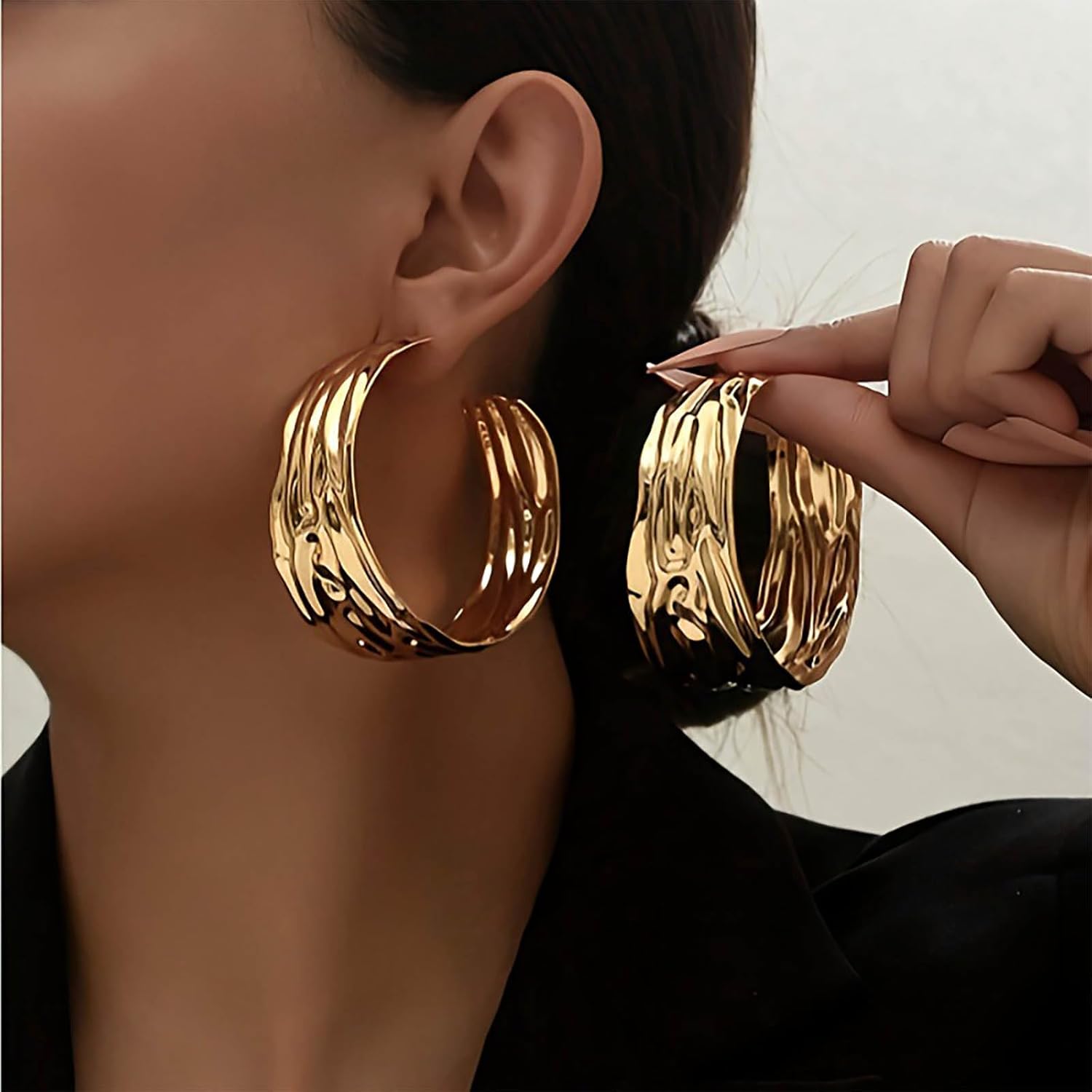 Boho Wide Hoop Stud Earrings Gold C Shape Earrings Hammered Circle Stud Earrings Chunky Creole Earrings Large Huggie Hoop Earrings Jewelry for Women - Image 5