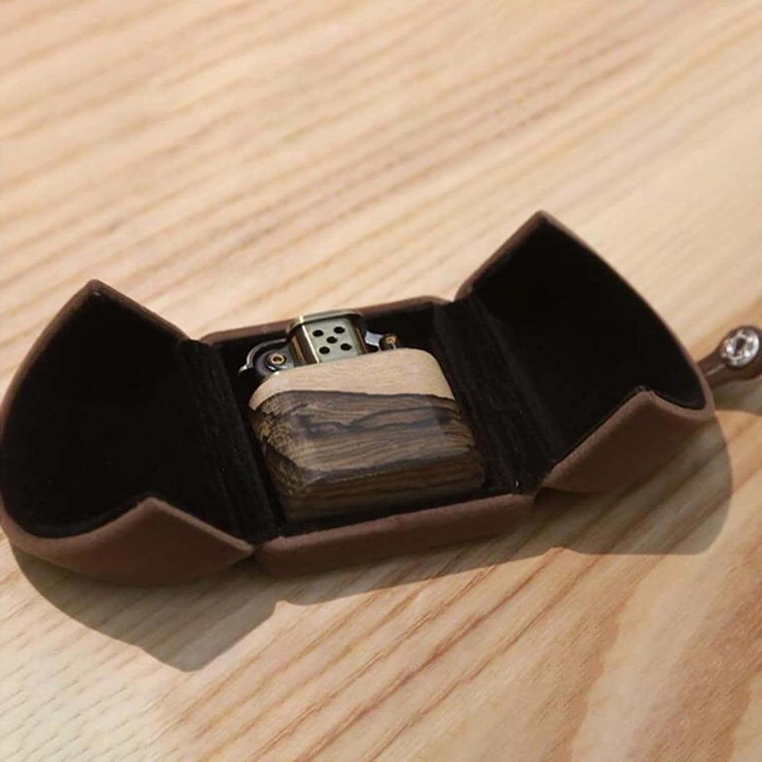 レトロな灯油マグネット ライター、純粋な手作りの無垢材シェル純銅ムーブメント再利用可能な防風メンズ ギフト ボックス天然木目 (灯油