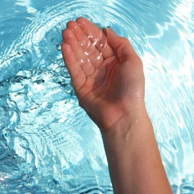 Virsus Tricloro 90/200 a Pastiglie per acqua di piscina 3B05, 25 pastiglie da 200 gr a lenta dissoluzione contro virus e batteri, Agente clorante stabilizzato per un corretto trattamento acque (5 Kg)