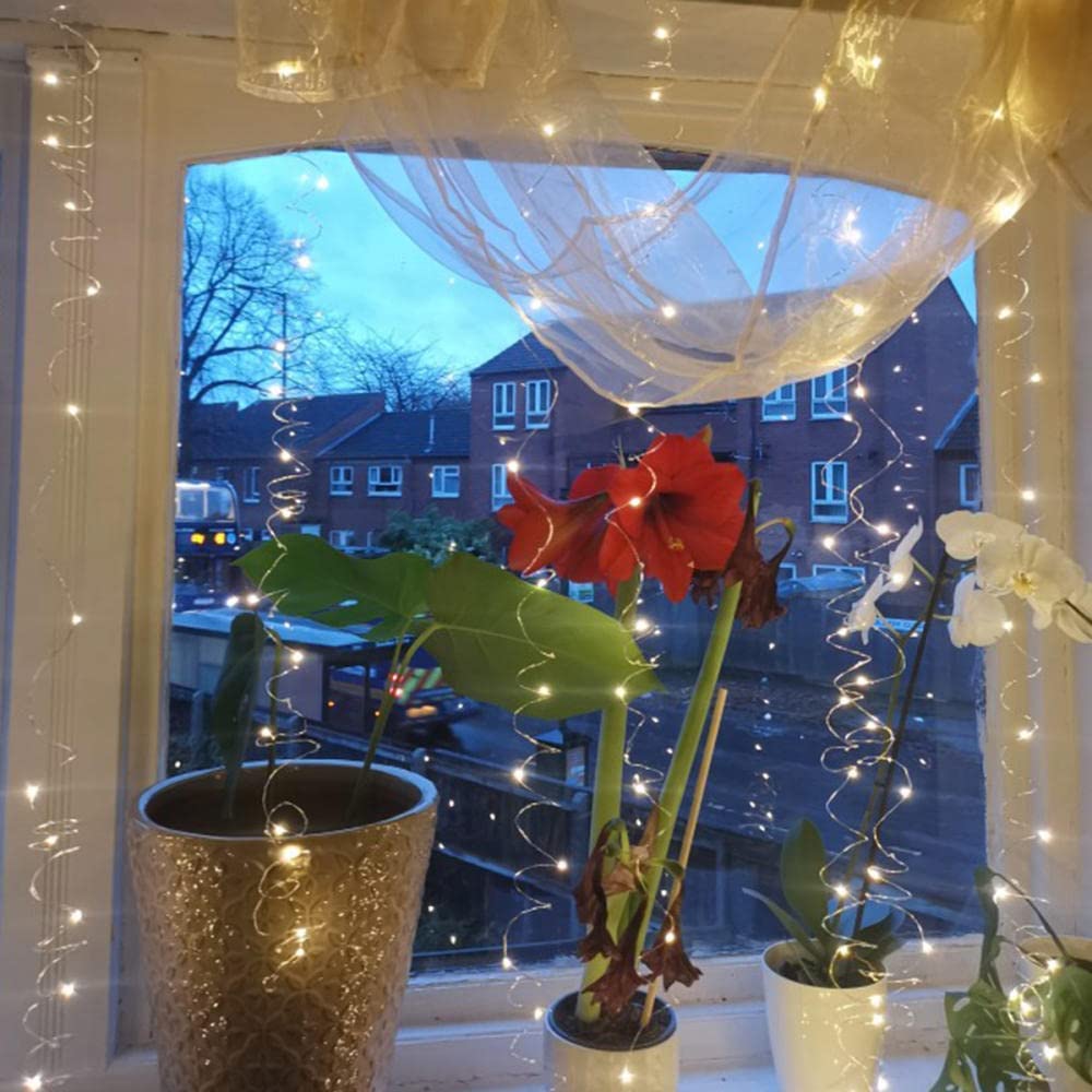 Luci a corda, Stringa di luci for tende da finestra|Luci natalizie alimentate tramite USB|8 modalità di illuminazione Dimmerabile a distanza|Ideale for feste di matrimonio Giardino domestico Camera da