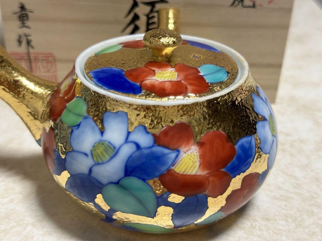 有田焼 金龍窯 伝統工芸師 江口天童 金彩藤絵　 急須　煎茶道具 金彩椿絵急須伝統工芸士「江口天童」作金龍窯