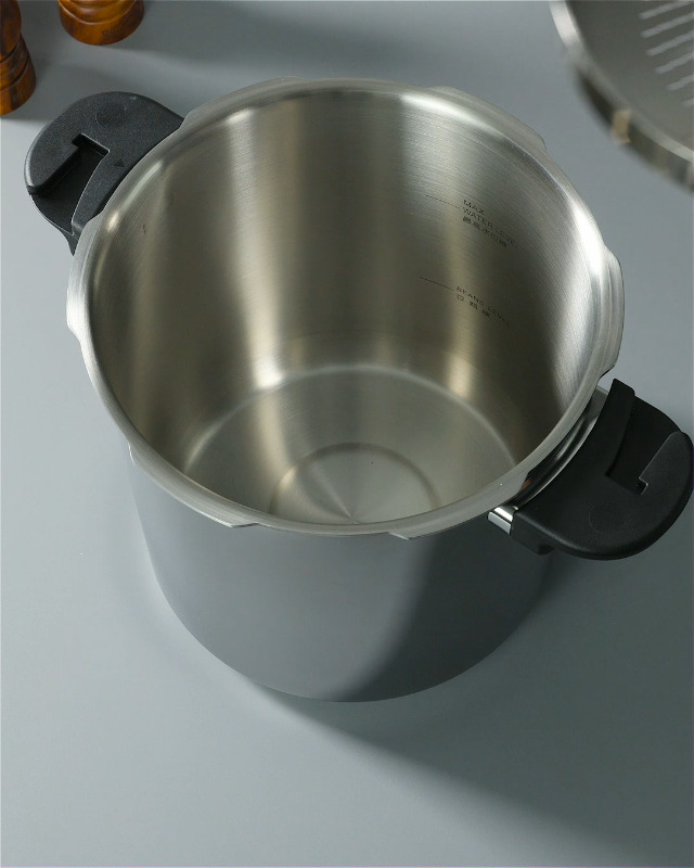 ワンダーシェフ Pro MIDDLE 両手圧力鍋 10L NMDA10